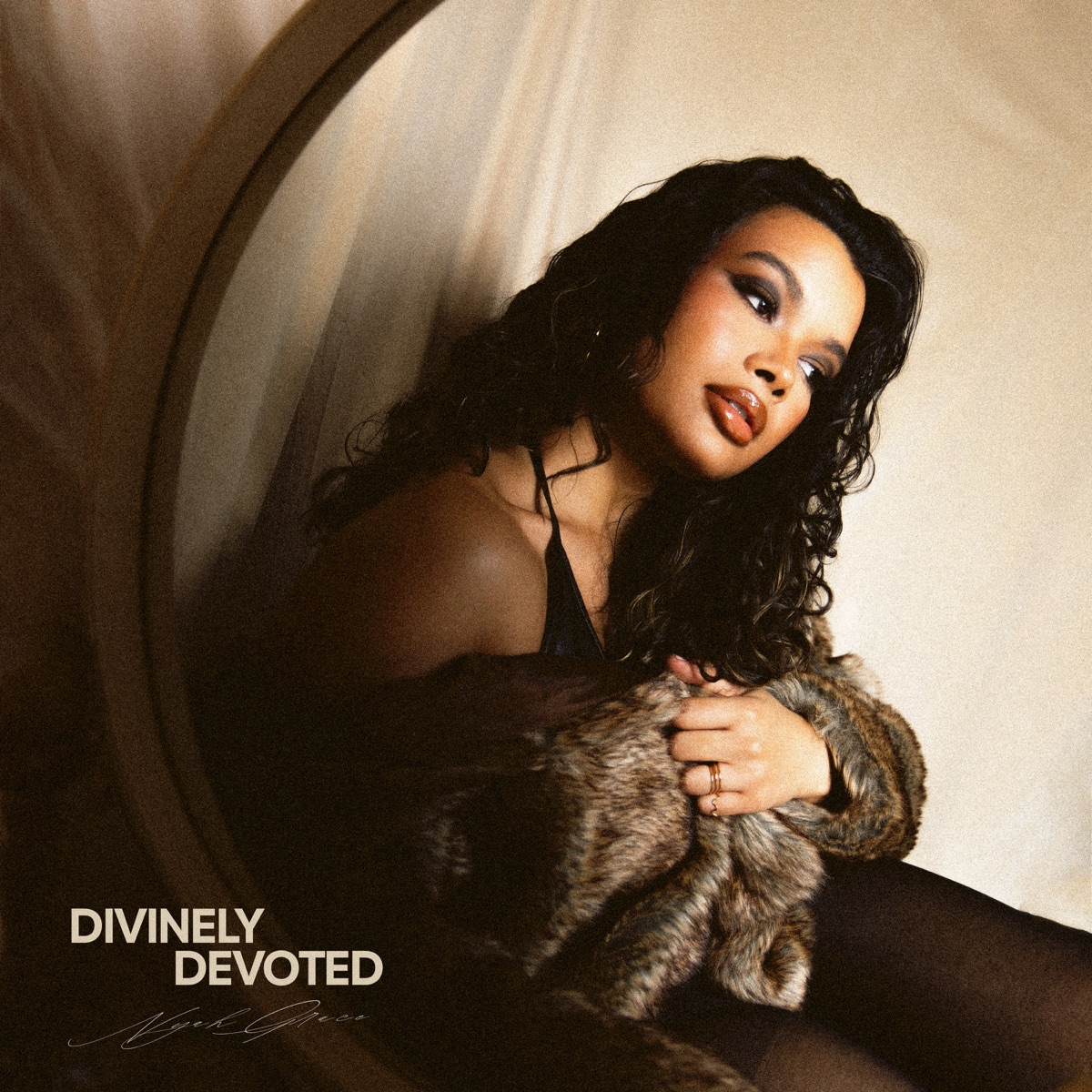 Nyah Grace - Divinely Devoted (2025) [iTunes Plus AAC M4A]-新房子