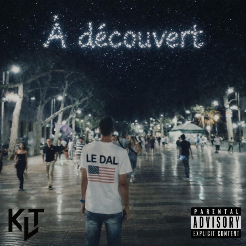 A découvert