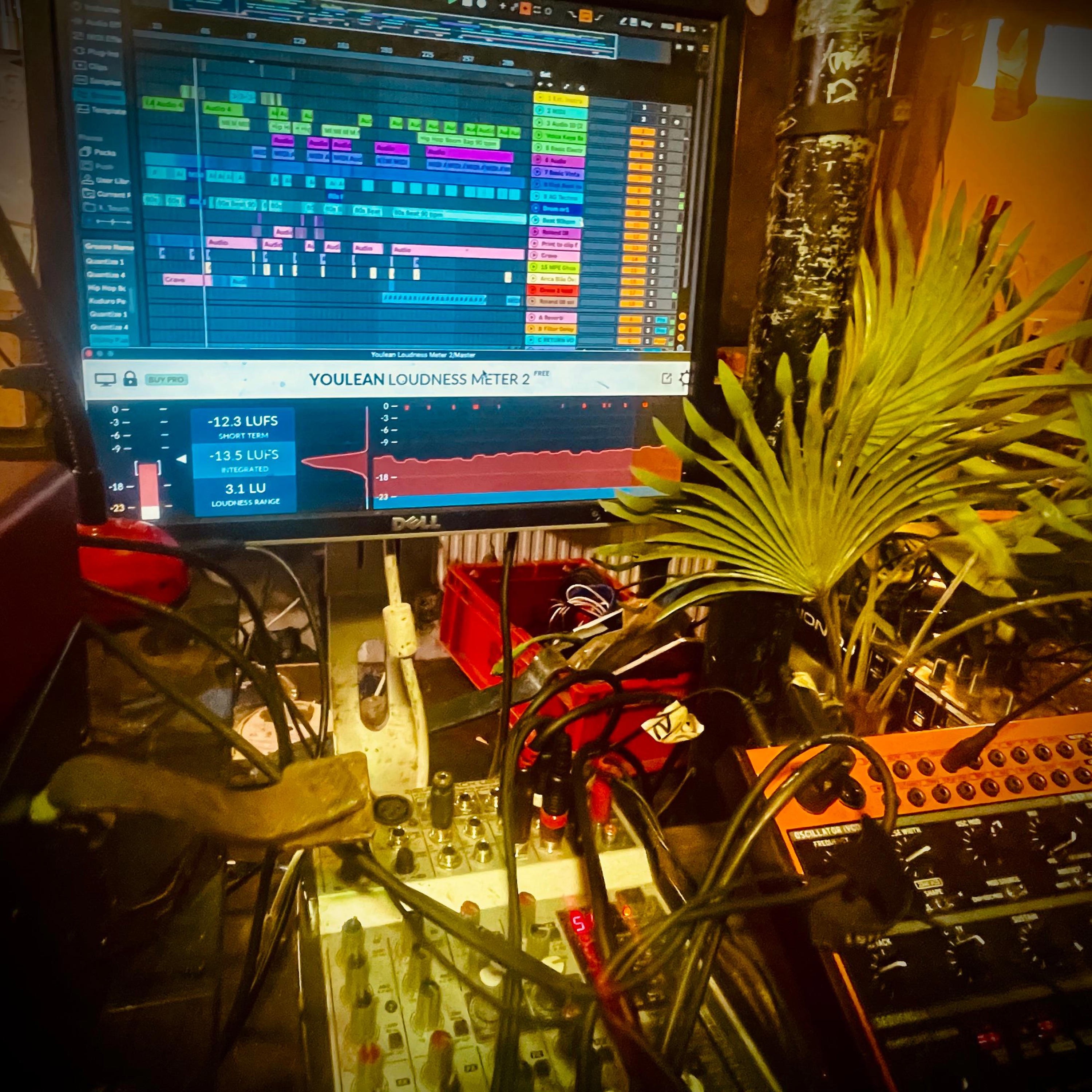 Anca - Friday Off Mix (20.07.2018)