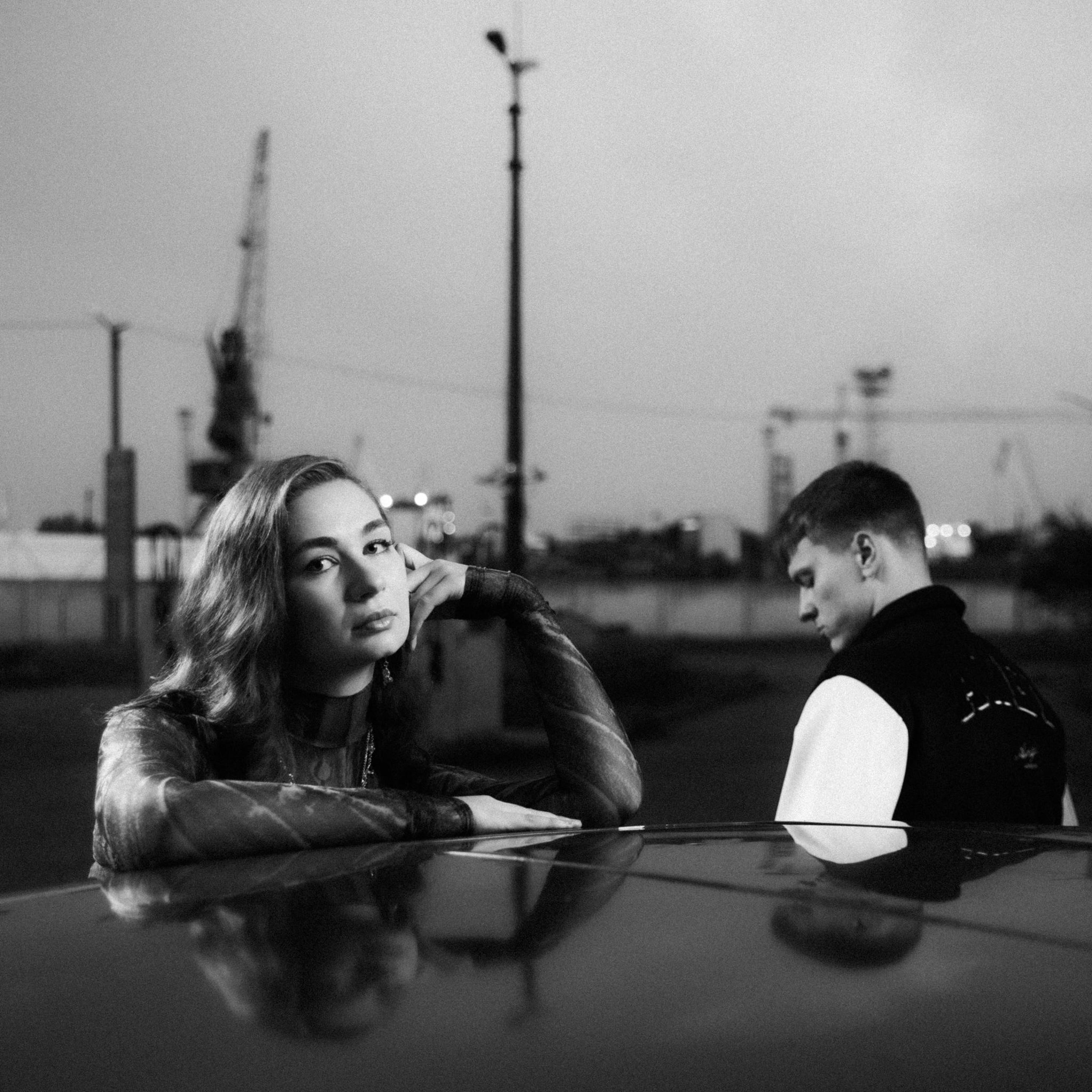 Midagi Head - Single