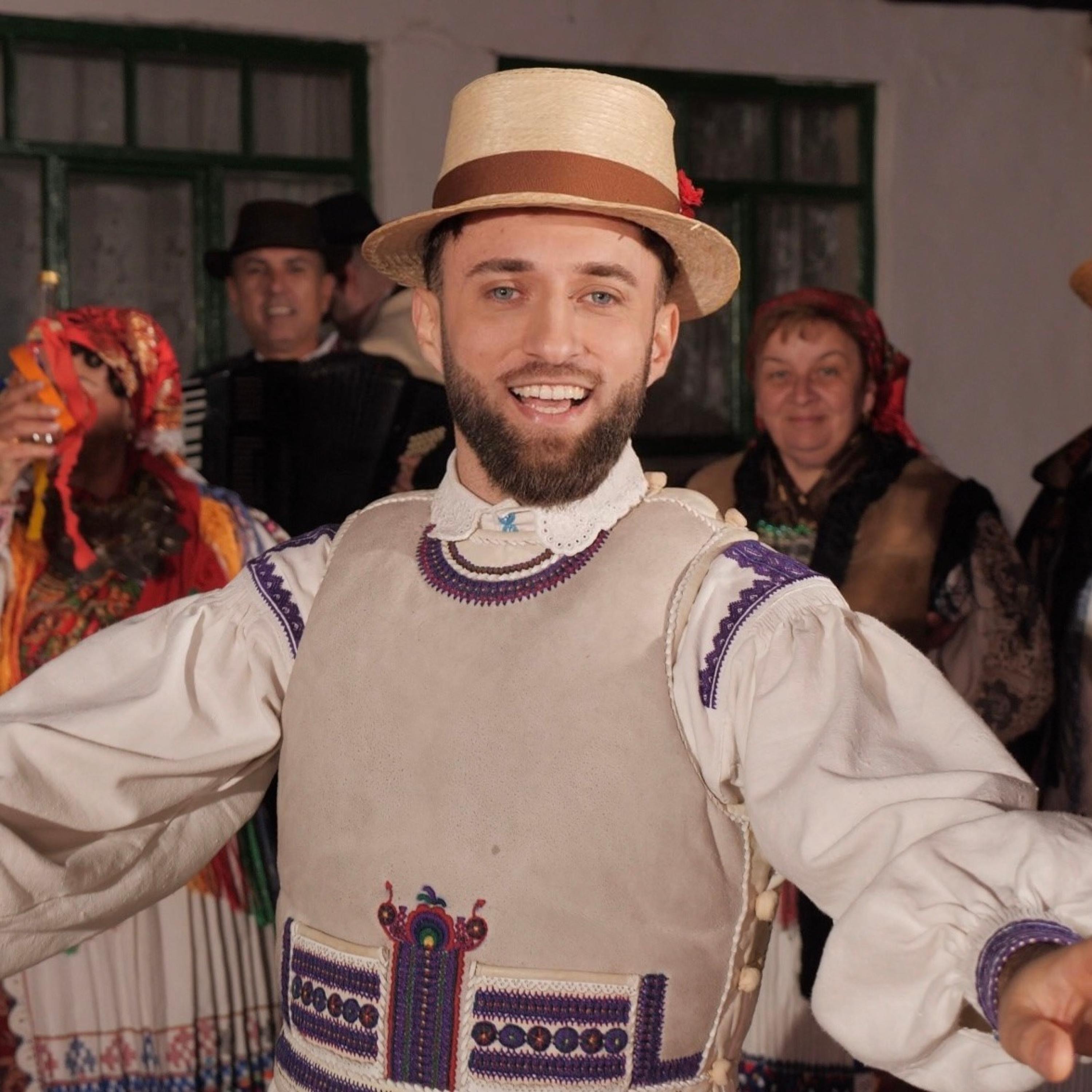 Astă fată se mărită - Single