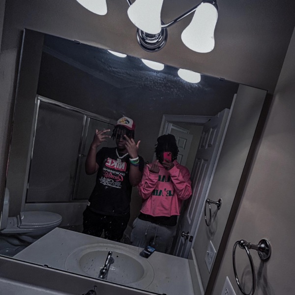Flippin Trucks (feat. Lil Bandz)
