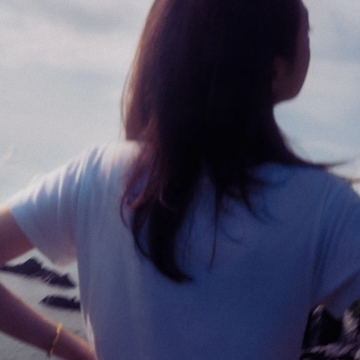 吳卓源 - 她是誰 - Single (2024) [iTunes Plus AAC M4A]-新房子