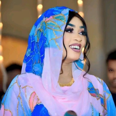 مروة الدولية_هدي بي يا شوق (Live)