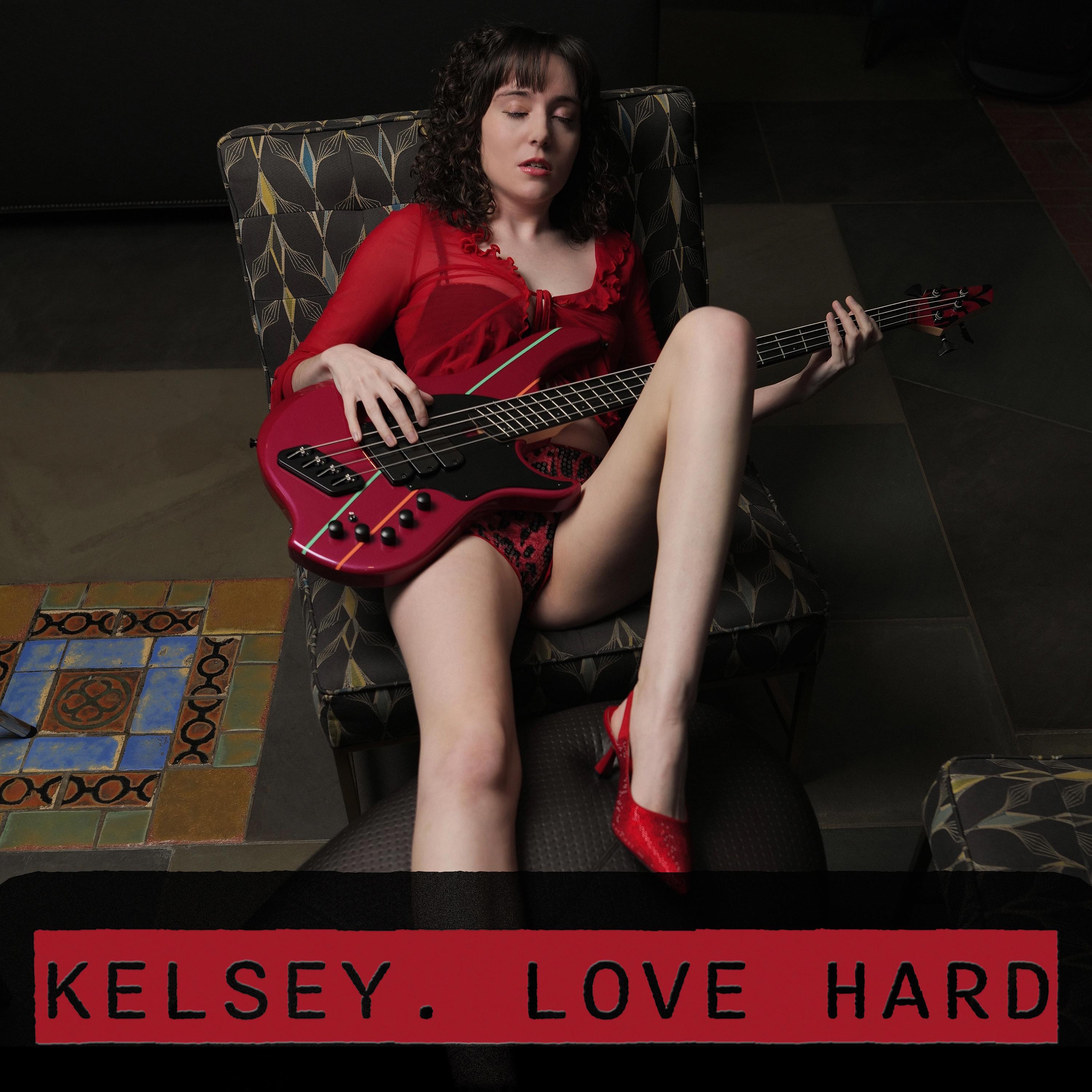 LOVE HARD