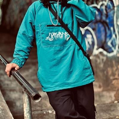 Estrada (feat. Tiberius) - Single