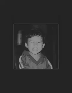 Gandharvaを聴いたり、ミュージックビデオを鑑賞したり、経歴やツアー日程などを確認したりしましょう！