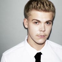 Je pars mais je reste