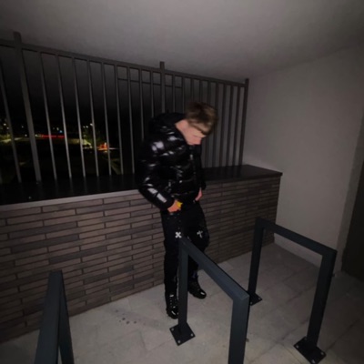 ONA CZEKA - Single