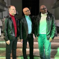 The Presents / We Three Kings (feat. Anthony David & Olu Omotoso) - Single - Mohan Yogendran