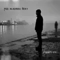 Pod hladinou řeky