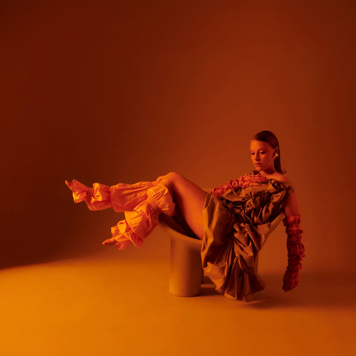 Allysha Joy - The Making of Silk (2024) [iTunes Plus AAC M4A]-新房子