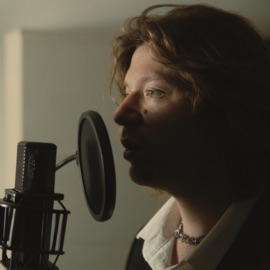 יותר מדי זמן שאני רק חושב עליך Guyku