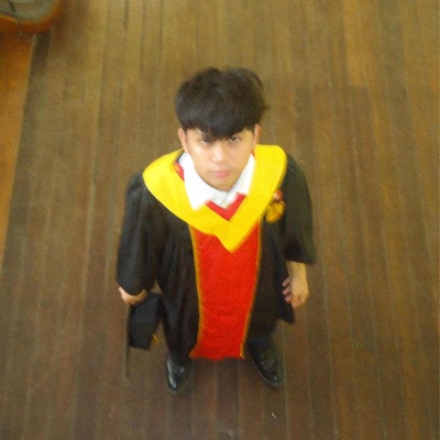 i just wanna stay 16... - Single