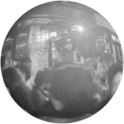 critics (feat. everything ending!) - Single