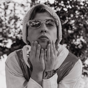 Pretty Faces - Single