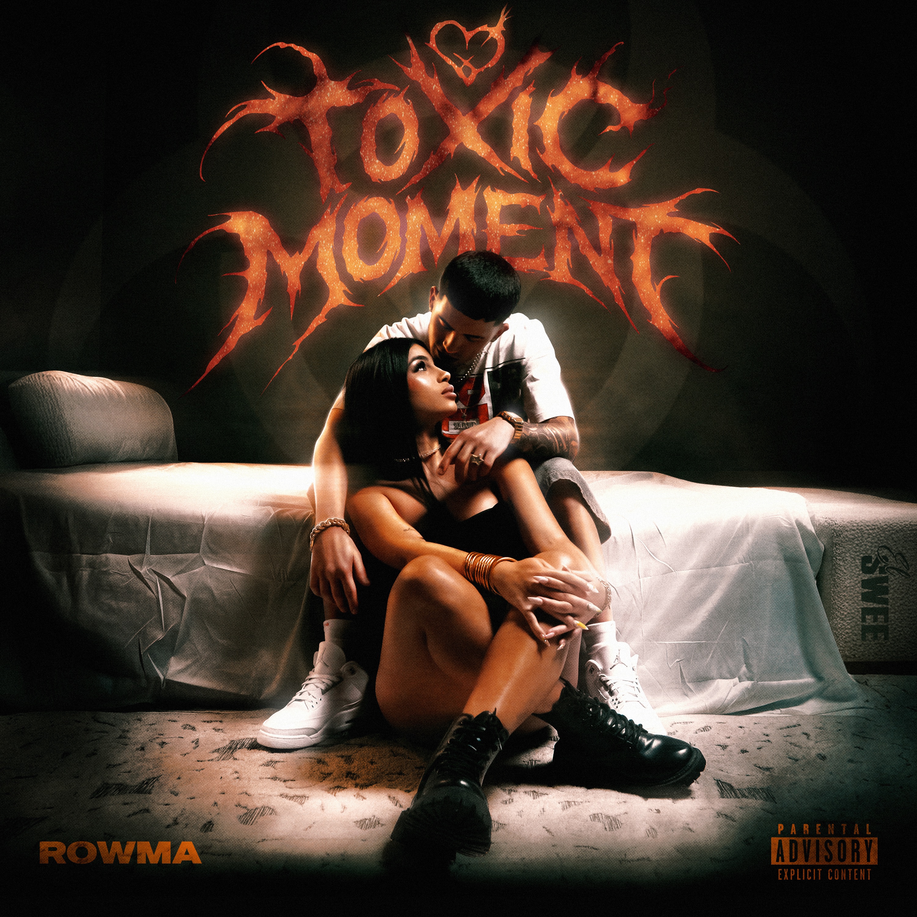 TOXIC MOMENT - Single