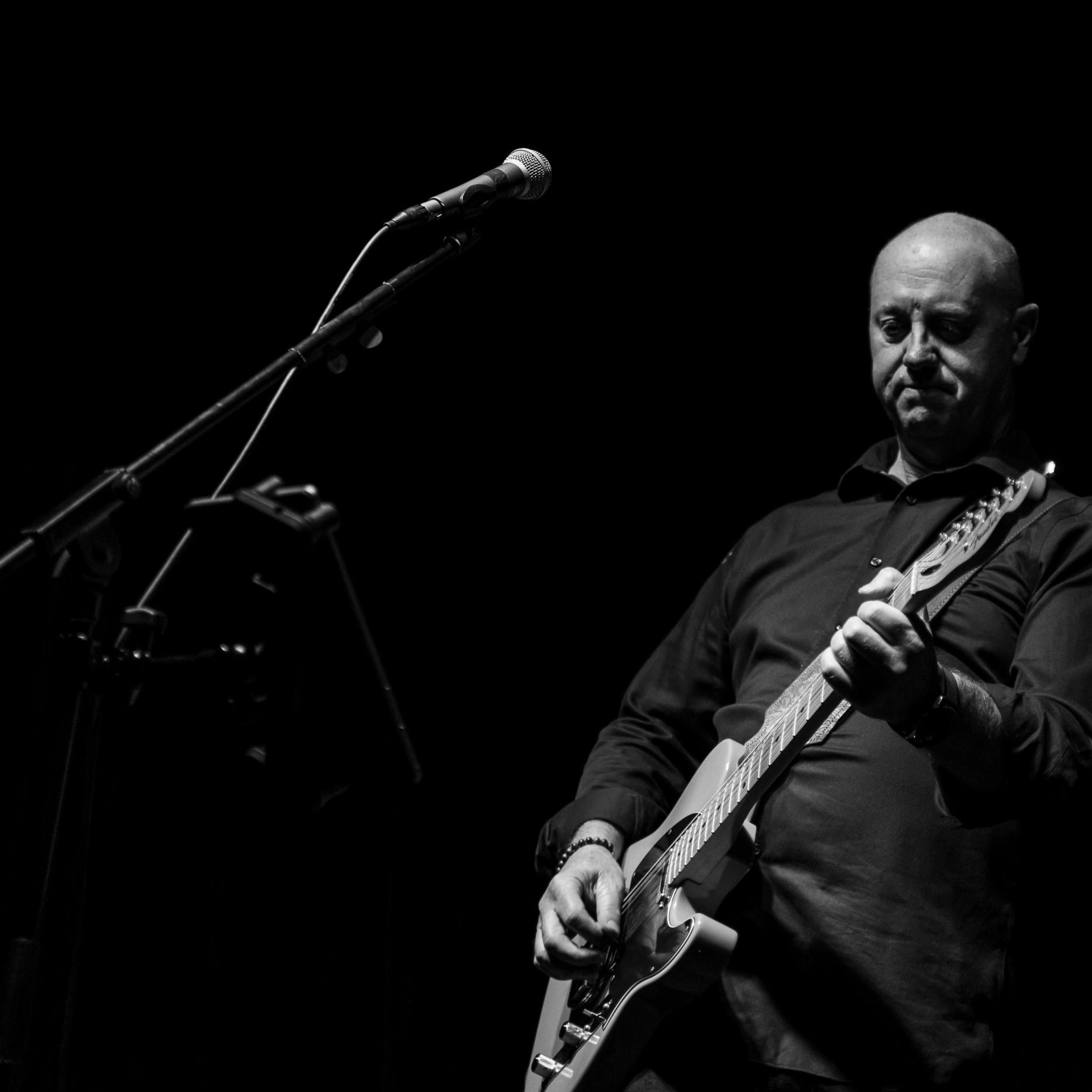 Justin Davies - Stuck