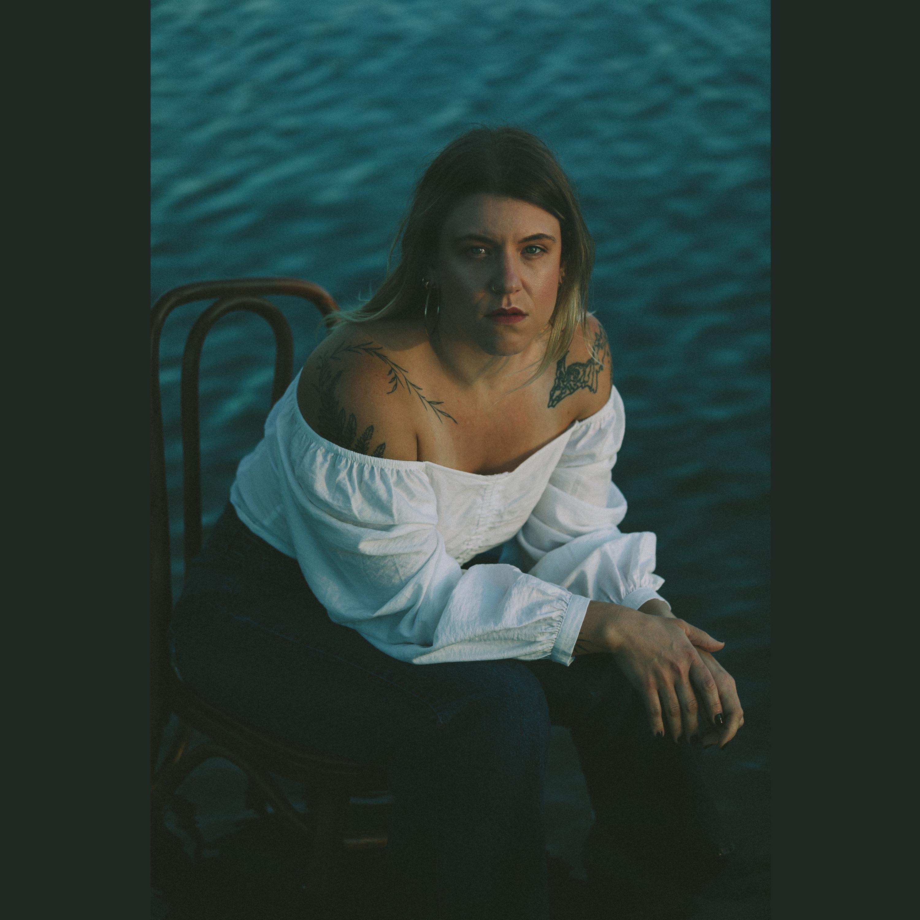 head down/eyes up - Single