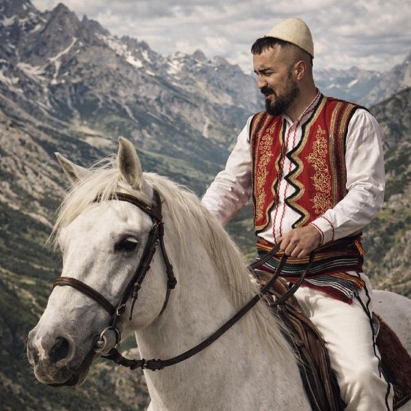 O vellai motres vet Florian Shtambari