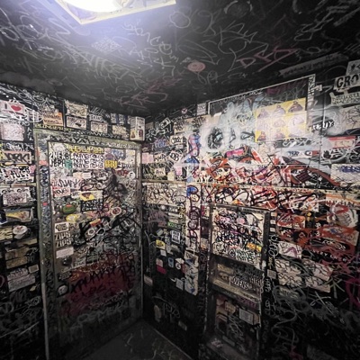 bloody tracks (feat. 444jet) - Single