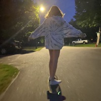 Skater Girl (feat. mantha, khanechi, Die4David, acesmh & dielimerence) - Single - gauzy!