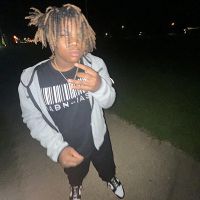 in luv w drugz (feat. woahc3!) - Single