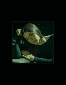 Roxana Ciornaを聴いたり、ミュージックビデオを鑑賞したり、経歴やツアー日程などを確認したりしましょう！