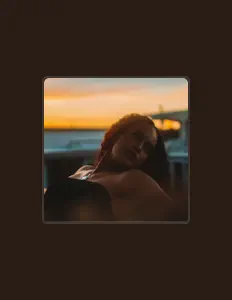Ouça Lia Rivas, assista a videoclipes, leia a biografia, veja as datas das turnês e mais!