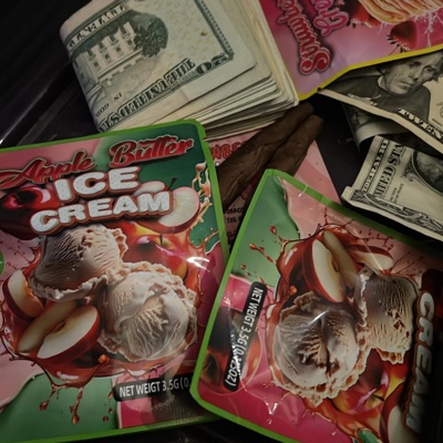 Miami in november (feat. Jay Smaxks) - Single