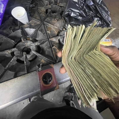 Wanna be famous - Single