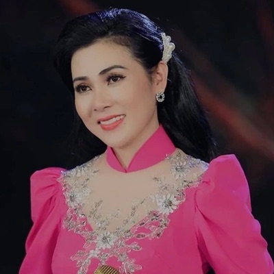 Hoa Nở Về Đêm