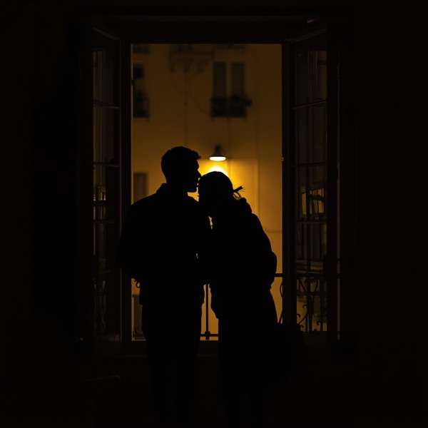 Sensiz Isınmaz - Single albüm kapağı