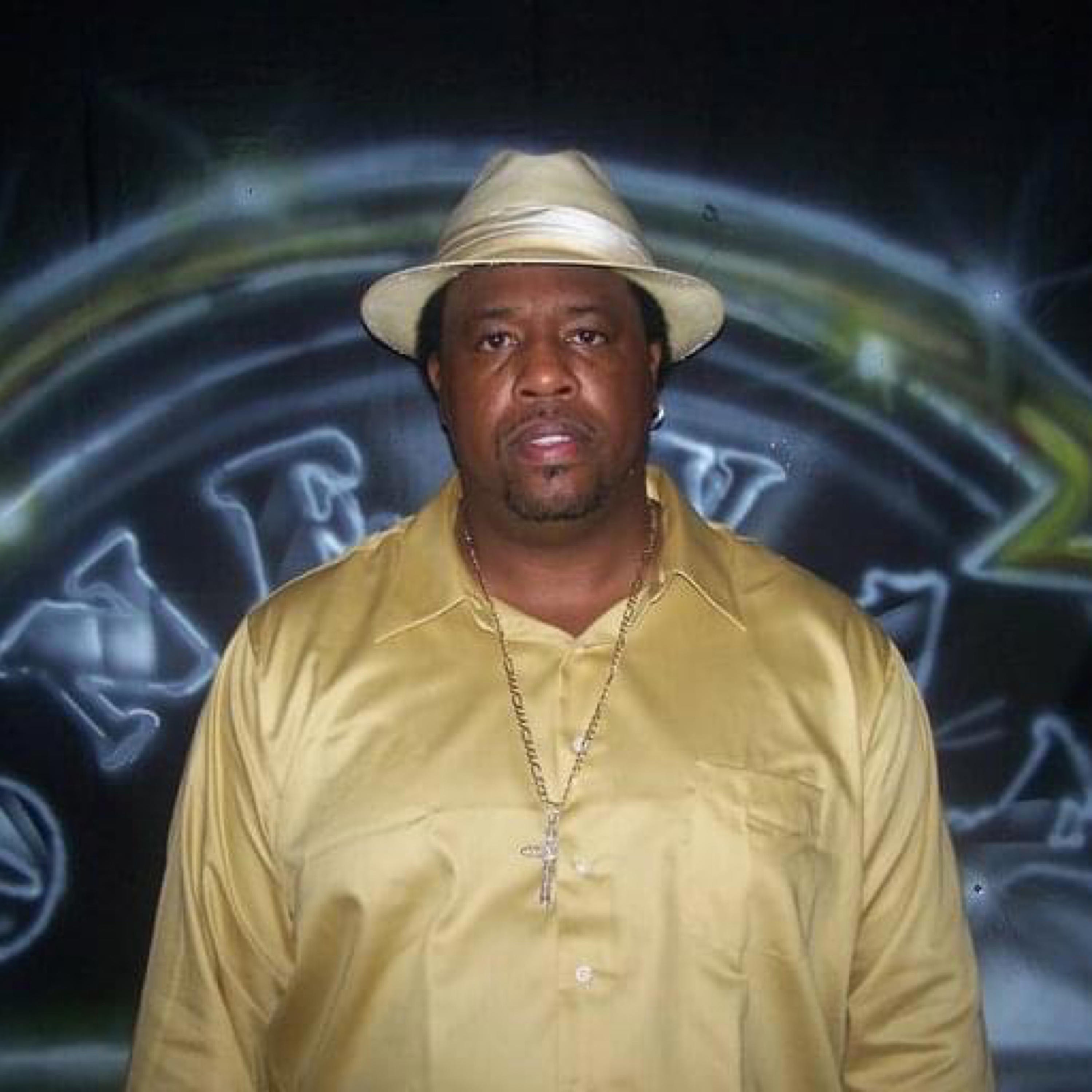 GET IT WHILE IT'S HOT - Single