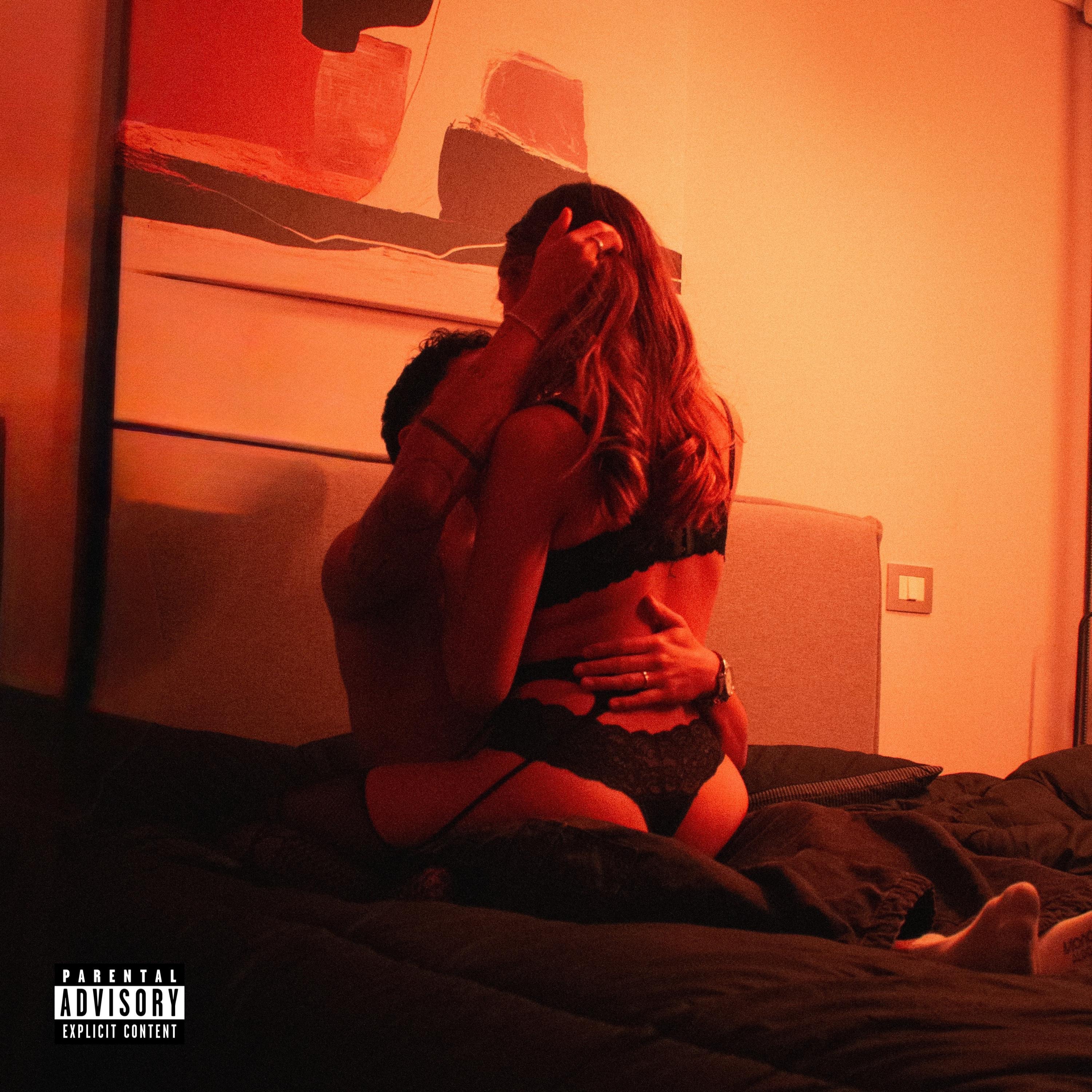 Me Enamora' - Single