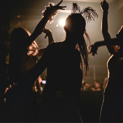 Dancing in the lights - Single