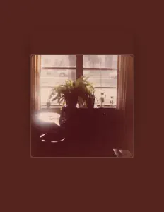 收听 Rollie Tom、观看音乐视频、阅读小传、查看巡演日期等 ！