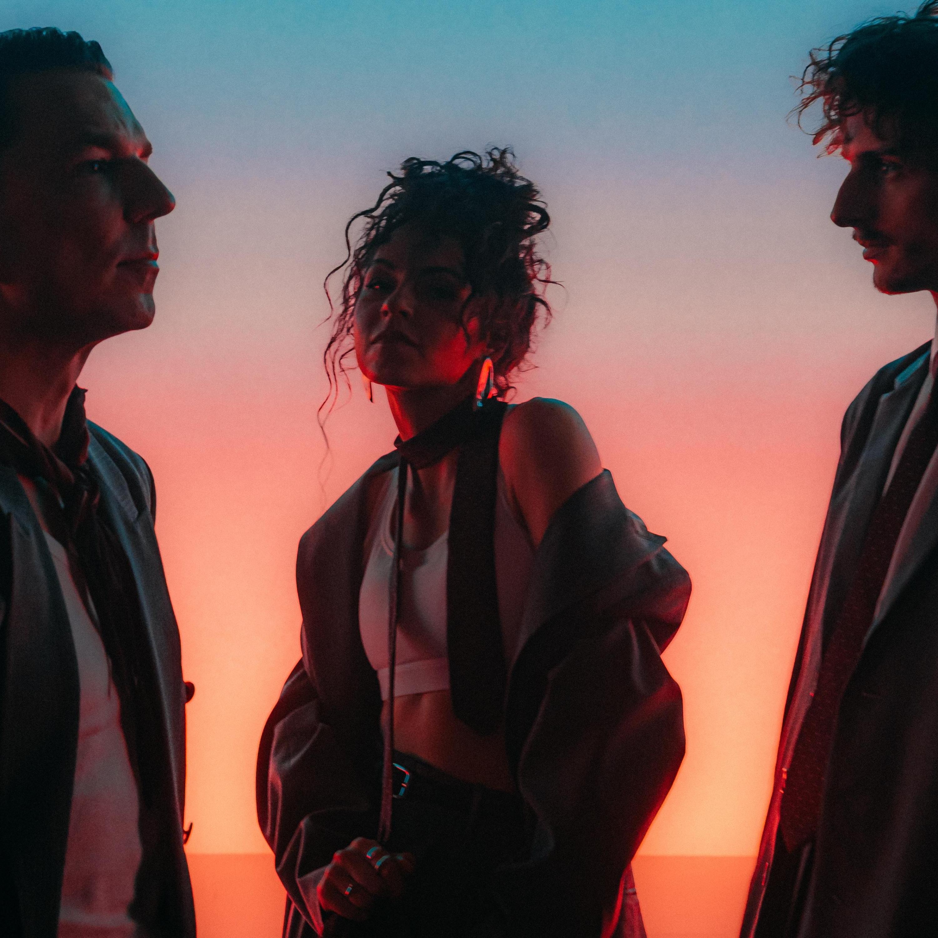 KAUTKAILI - TE UN TAGAD