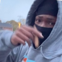 Look better when she wearing makeup - Single - 9scoo