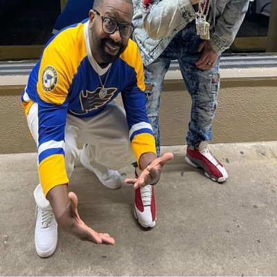 Money Moves (feat. Show Biz) - Single