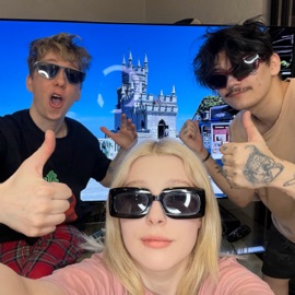 В РОССИИ ЖИТЬ ПИЗДАТО НАВЕРНОЕ ПОЭТ, ЯКОРЪ & EVEN CUTE