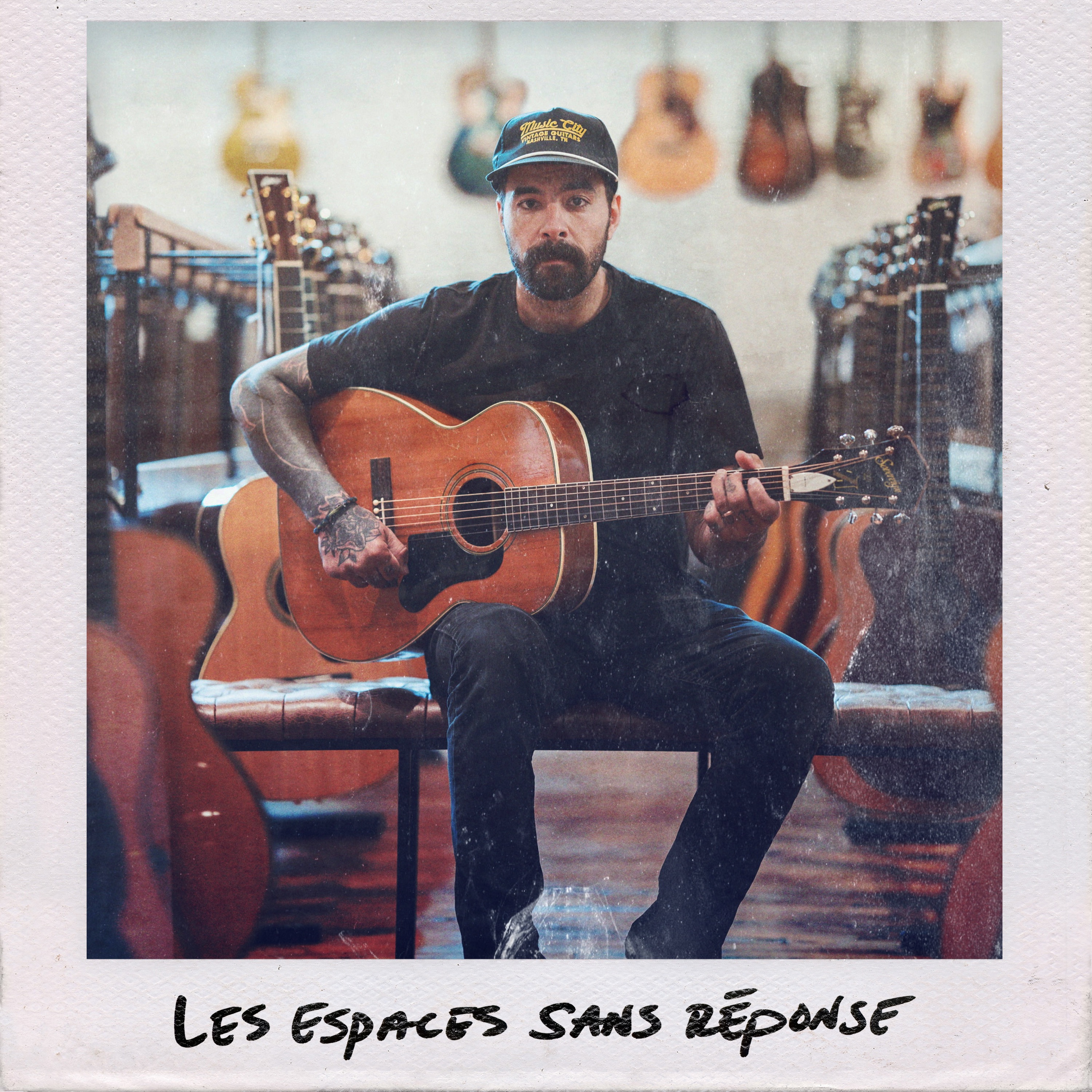 LES ESPACES SANS RÉPONSE - Single