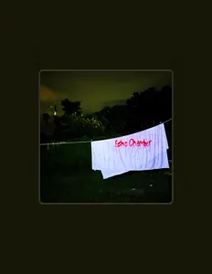 Luister naar Momantic, bekijk muziekvideo's, lees de bio, bekijk de tourdata, en meer!