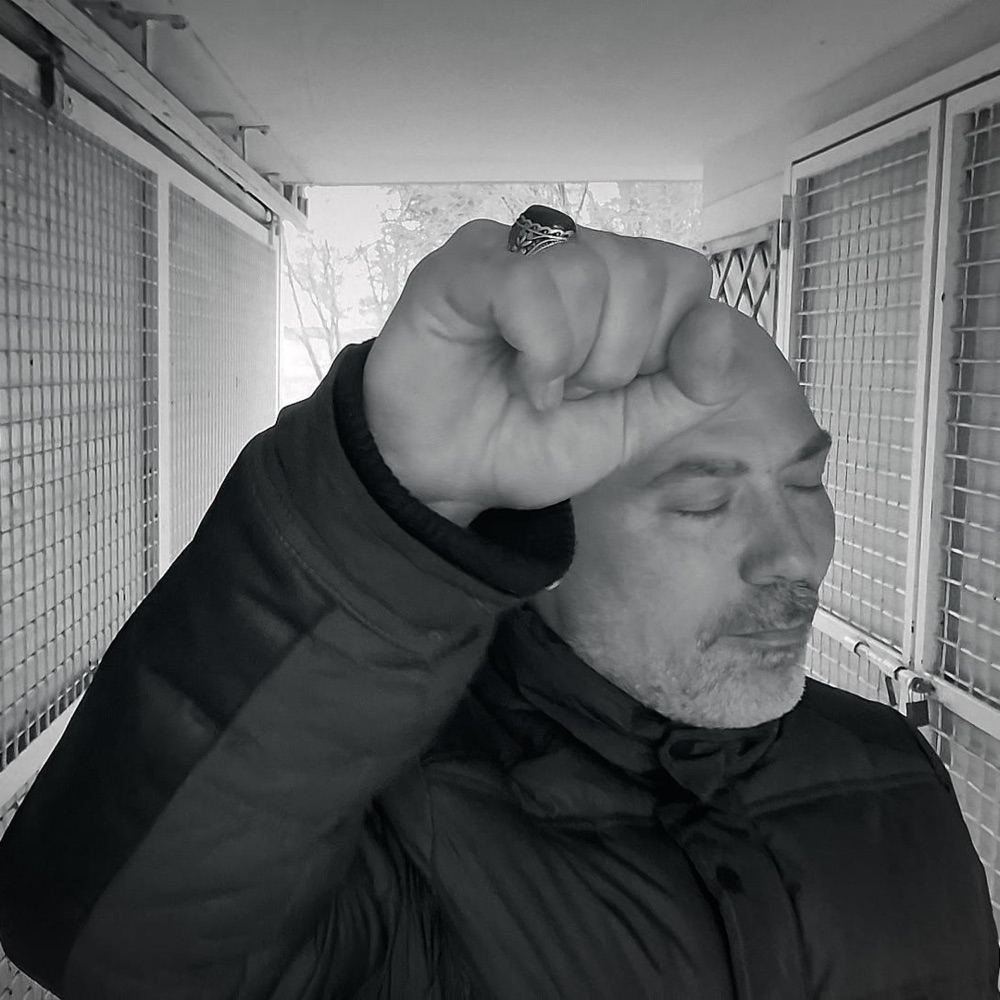 Обложка альбома «Refuge (feat. Rox) - Single» — Dj Kône