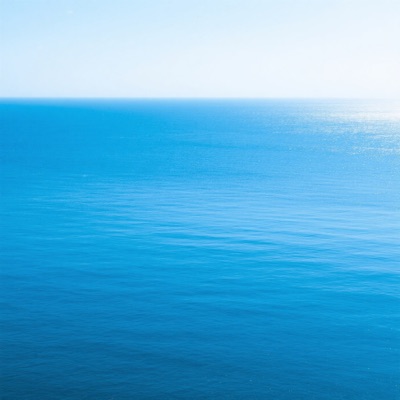 PRITCHARD EMILY RUTH - 海開きの青