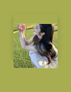 Dengarkan Dahyeon, tonton video musik, baca bio, lihat tanggal tur & lainnya!