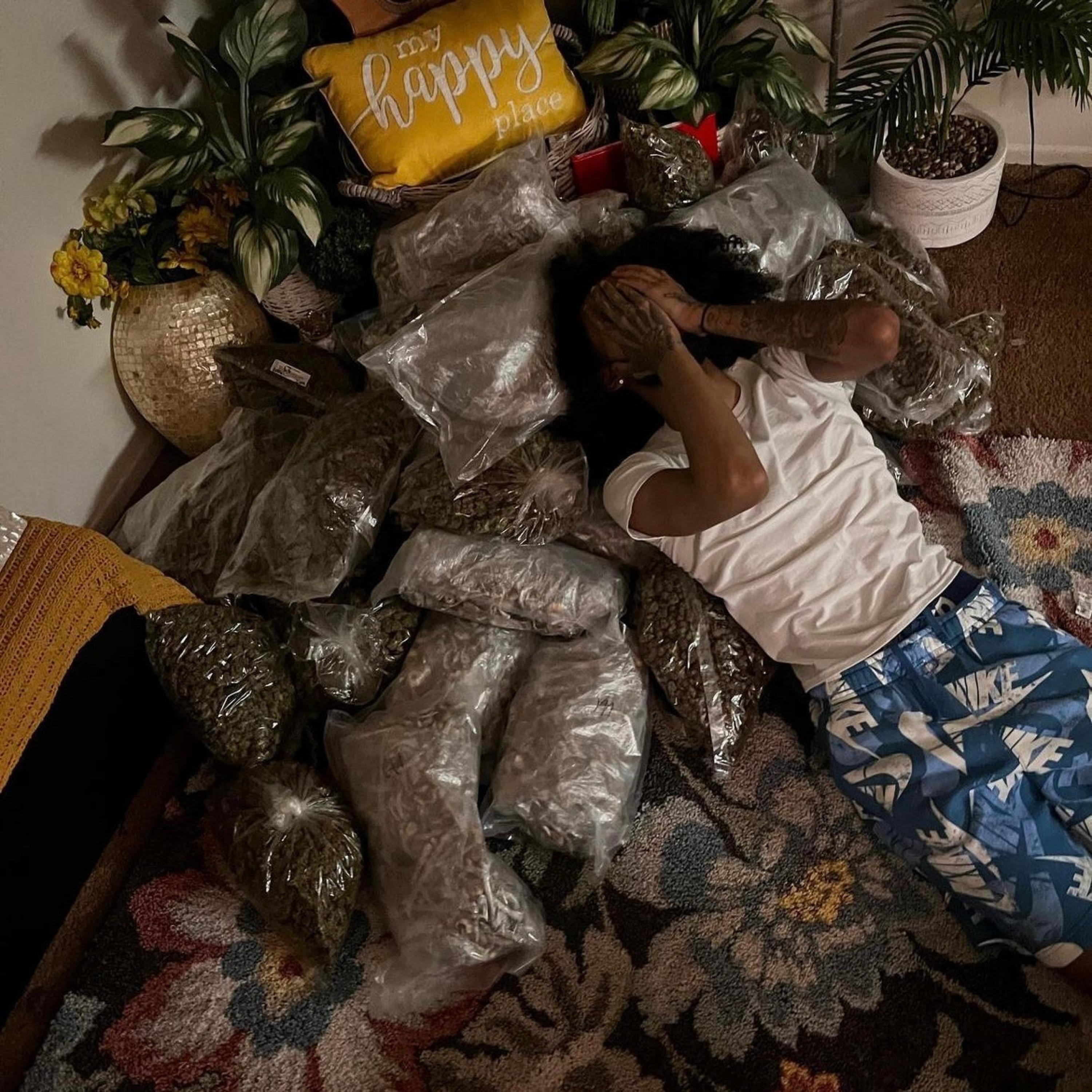 Money count (feat. Keese loco) - Single