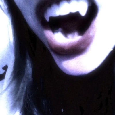 GRAVES (feat. Antii) - Single