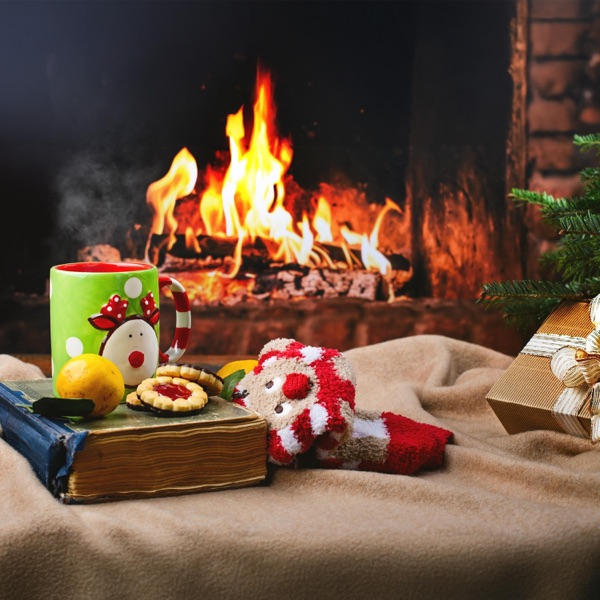 Fireside Christmas: Warm Carols for Chilly Nights