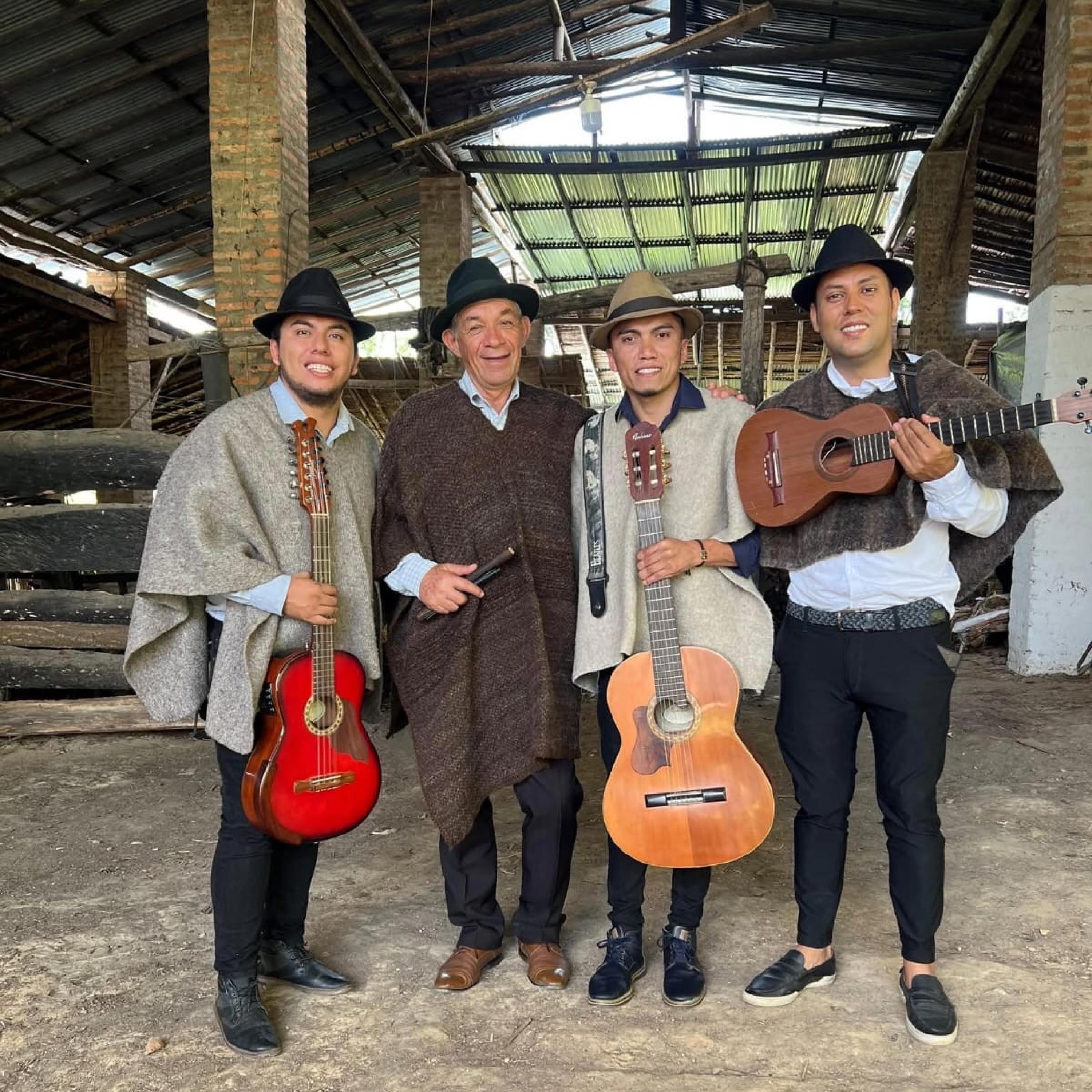 LAS FIESTAS DE MI PUEBLO